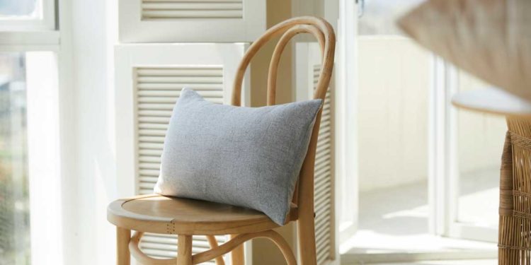 枕頭怎麼洗?羽絨枕、乳膠枕和記憶枕這樣洗!